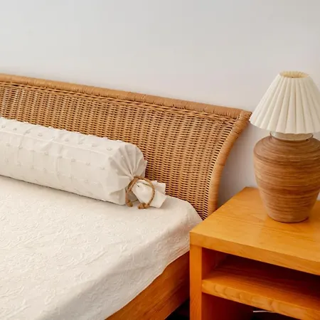Appartement Chic 1km To The Oura Beach *